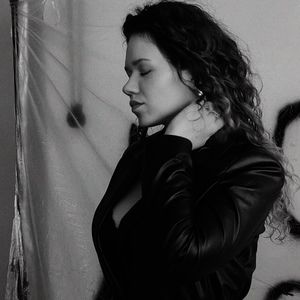 Meet your Posher, Lydia